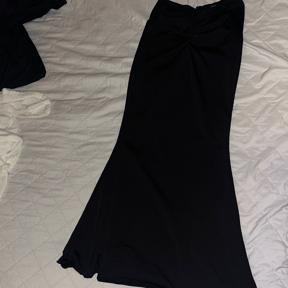 SHEIN Elegant Black Maxi Skirt